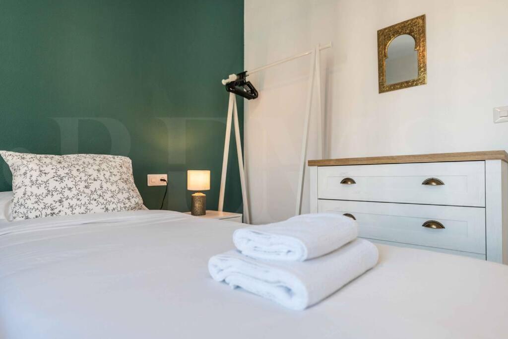Spacious & Authentic By Rems Apartment *