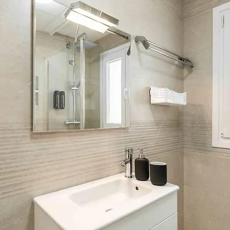 Spacious & Authentic Apartment By Rems Malaga Exterior photo