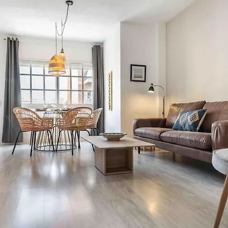 Spacious & Authentic Apartment By Rems Malaga Exterior photo